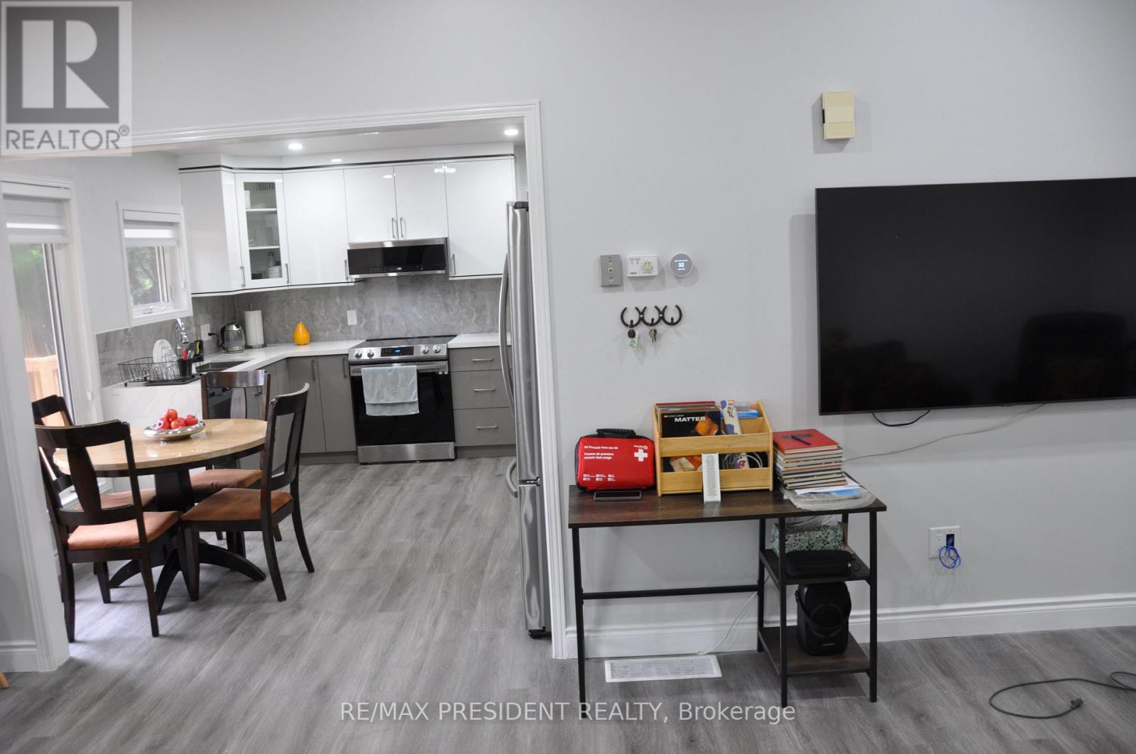 17 Cedar Bay Road, Kawartha Lakes, Ontario  L0K 1B0 - Photo 32 - X12563210