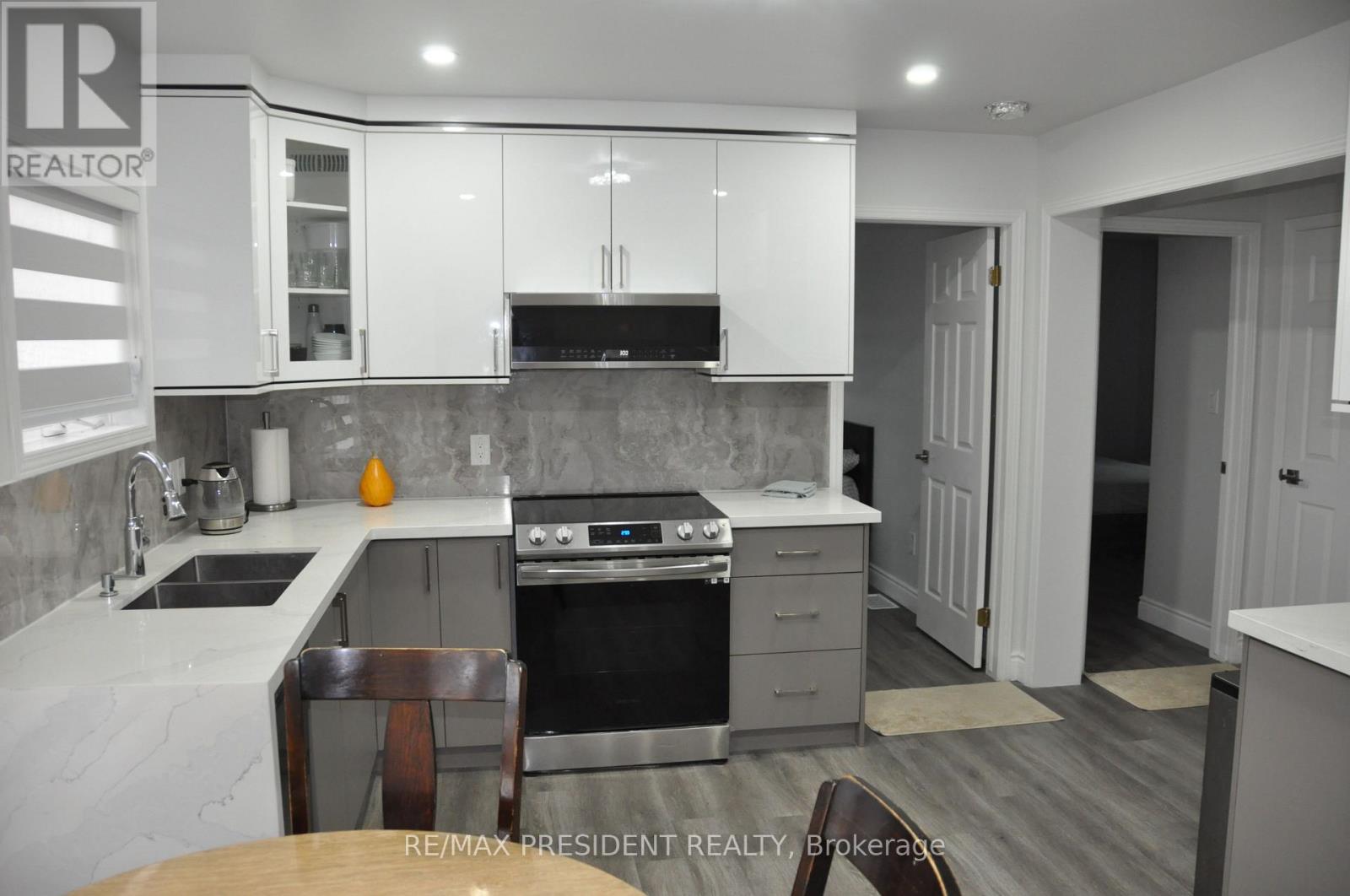 17 Cedar Bay Road, Kawartha Lakes, Ontario  L0K 1B0 - Photo 4 - X12563210