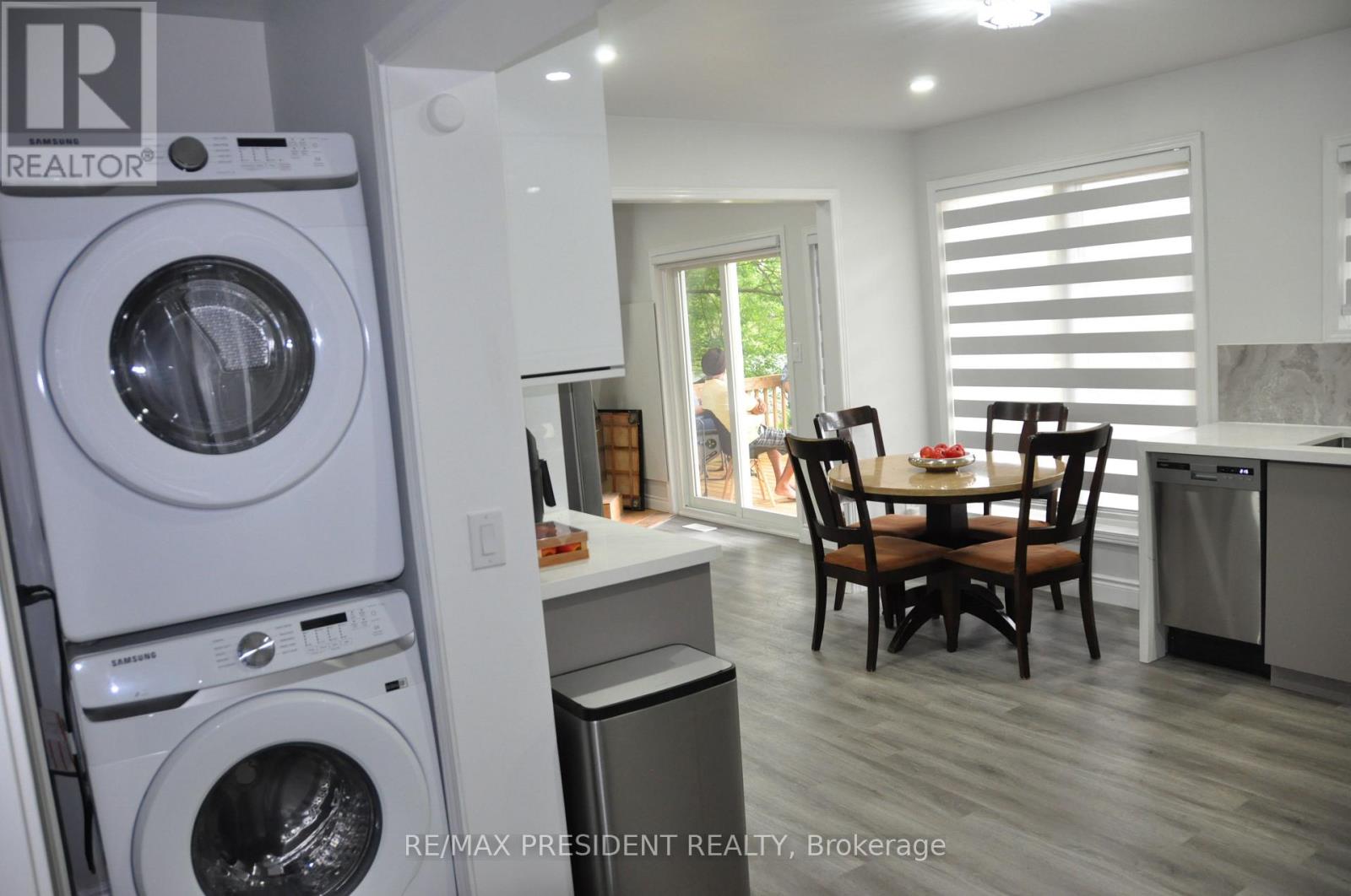 17 Cedar Bay Road, Kawartha Lakes, Ontario  L0K 1B0 - Photo 5 - X12563210