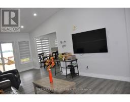 17 CEDAR BAY ROAD, Kawartha Lakes, Ontario