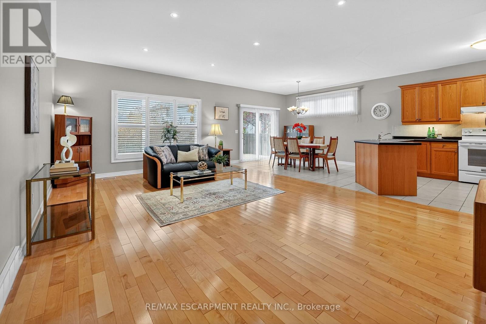 3356 Laurie Avenue, Lincoln, Ontario  L0R 2E0 - Photo 6 - X12563214