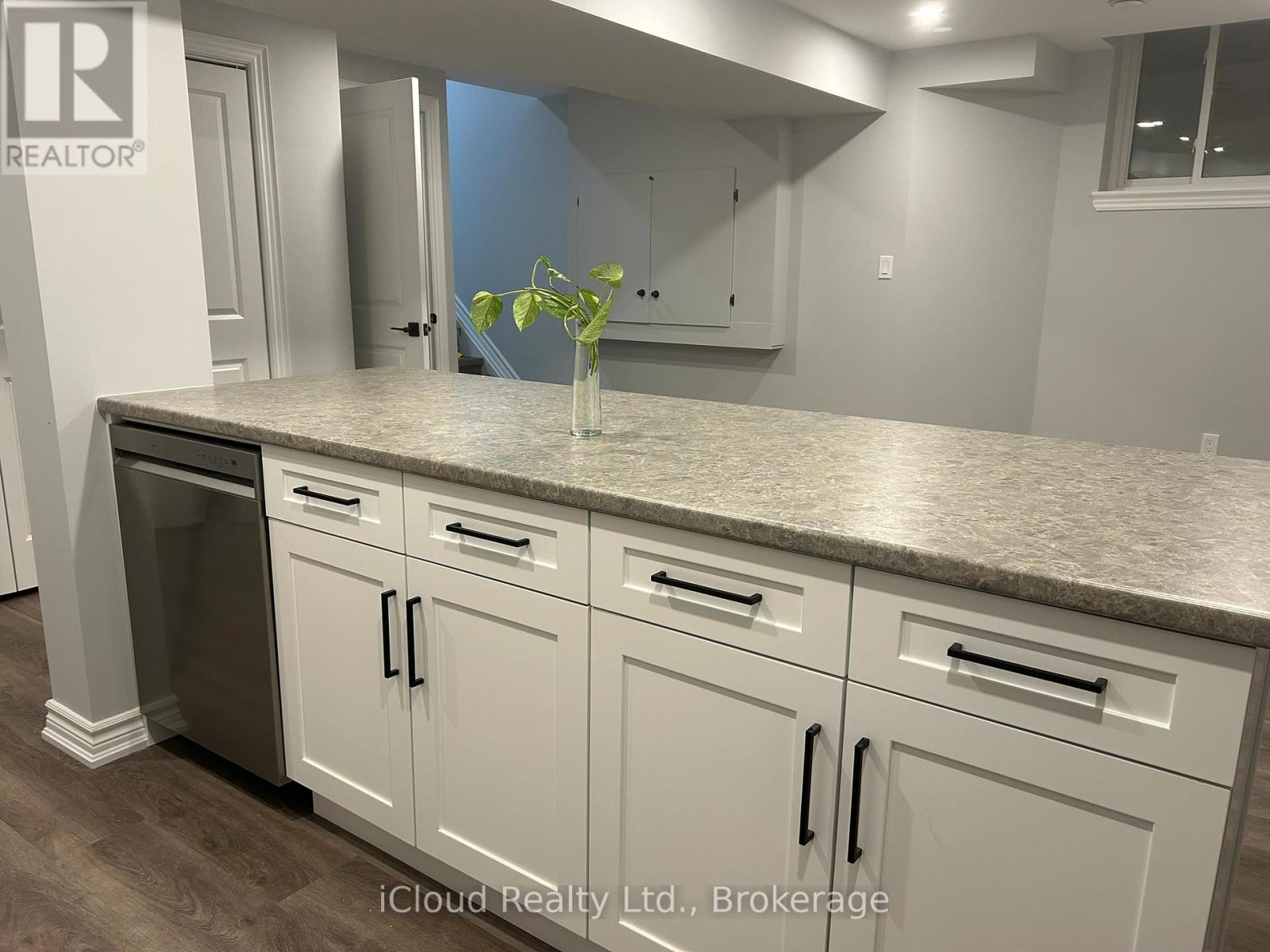 Basement - 122 Clare Avenue, Welland, Ontario  L3C 0B7 - Photo 21 - X12563236