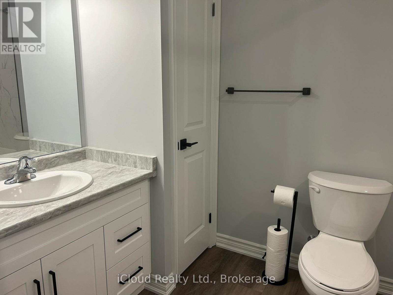 Basement - 122 Clare Avenue, Welland, Ontario  L3C 0B7 - Photo 6 - X12563236