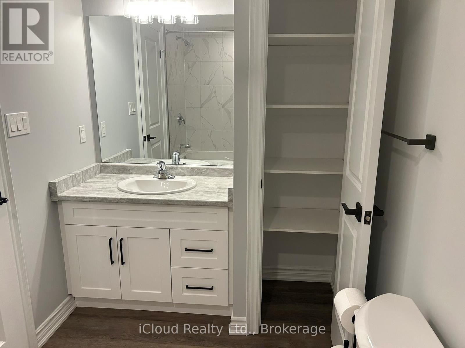 Basement - 122 Clare Avenue, Welland, Ontario  L3C 0B7 - Photo 8 - X12563236