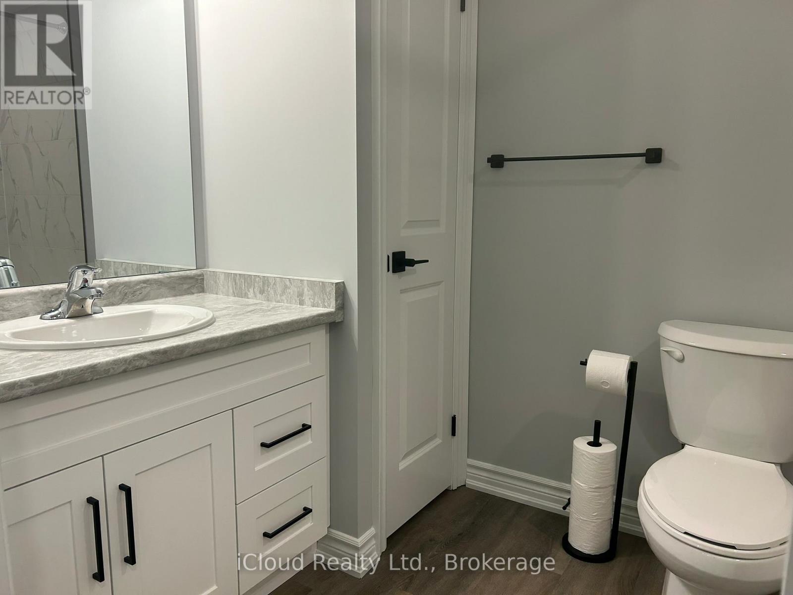 Basement - 122 Clare Avenue, Welland, Ontario  L3C 0B7 - Photo 9 - X12563236