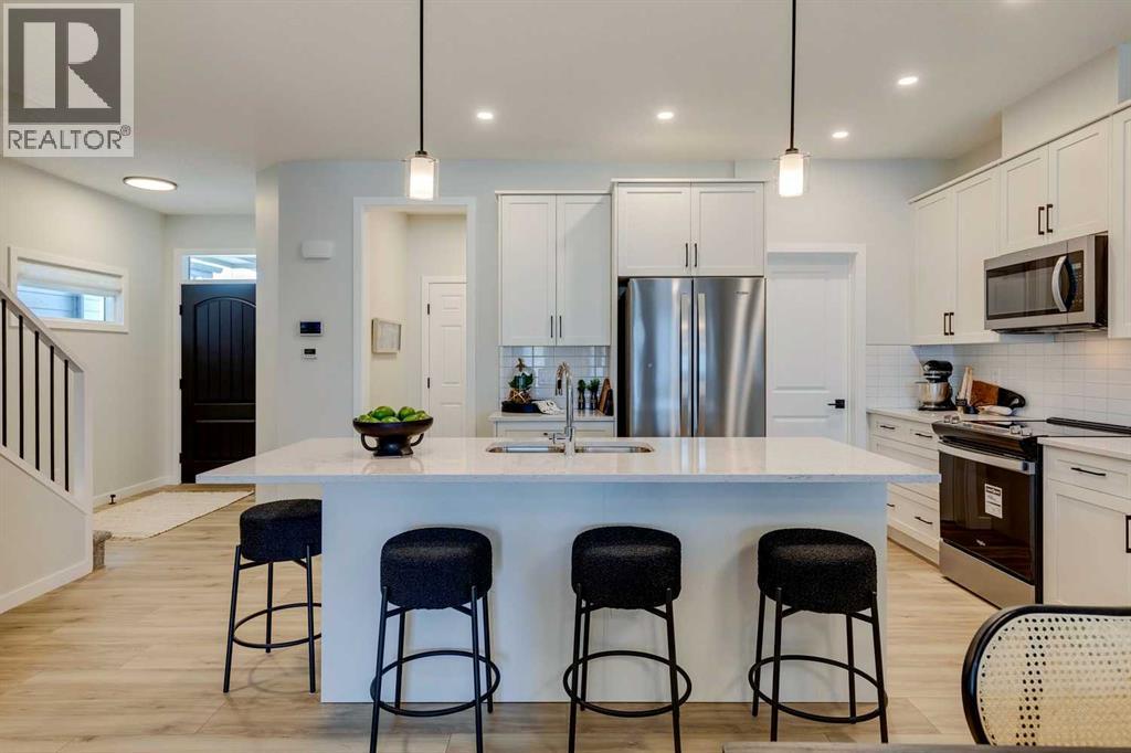 136 Wolf Hollow Manor Se, Calgary, Alberta  T2X 5R9 - Photo 3 - A2264875