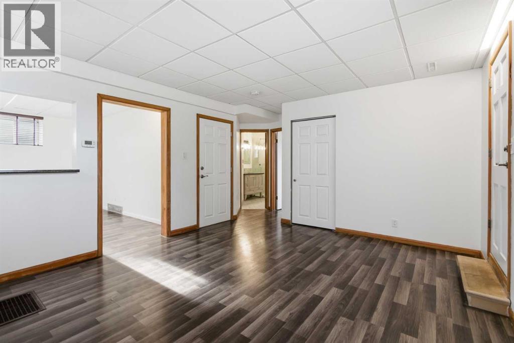 535 30 Avenue Nw, Calgary, Alberta  T2M 2N7 - Photo 21 - A2271547