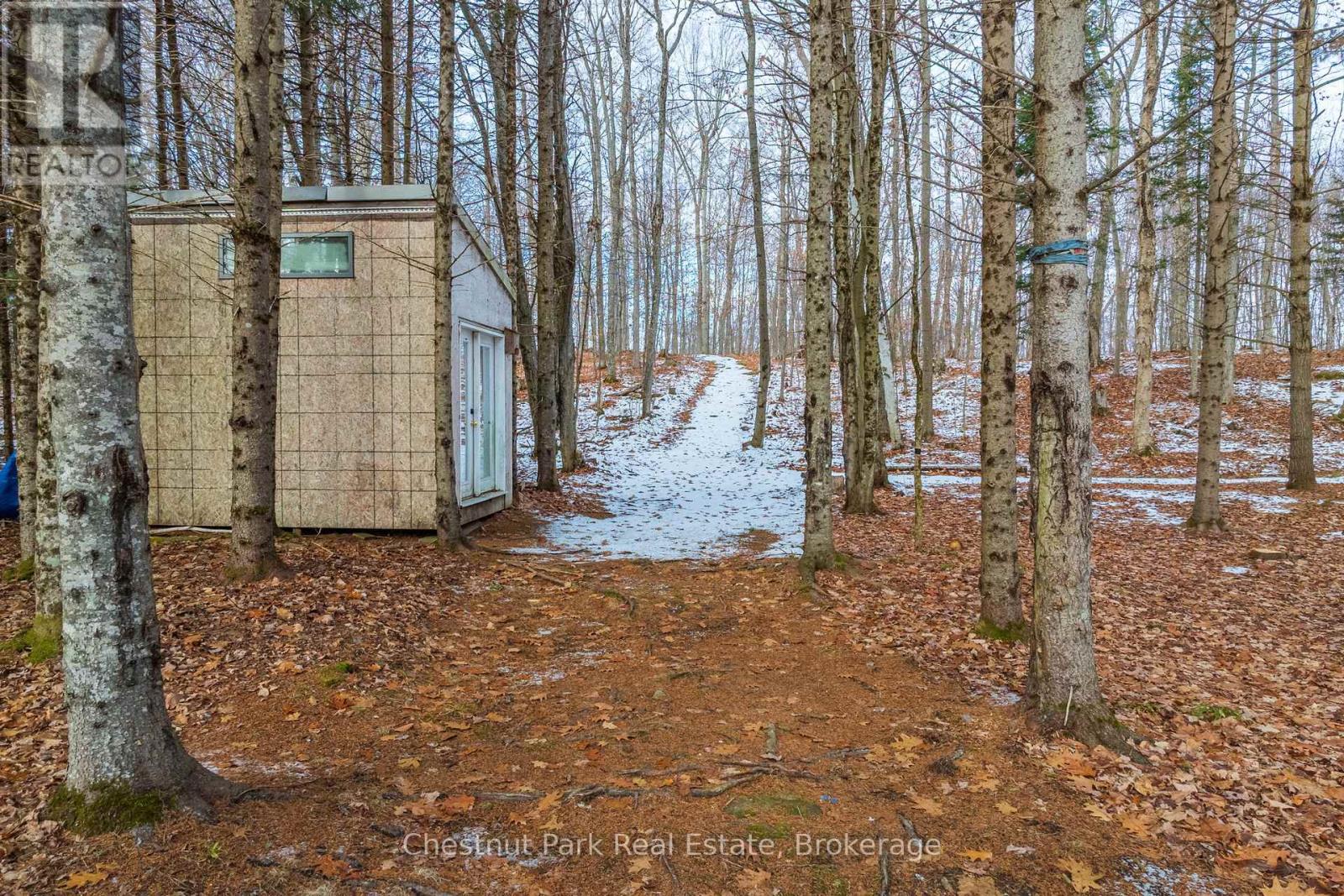 1555 Etwell Road, Huntsville, Ontario P1H 2J2 - Photo 47 - X12562148