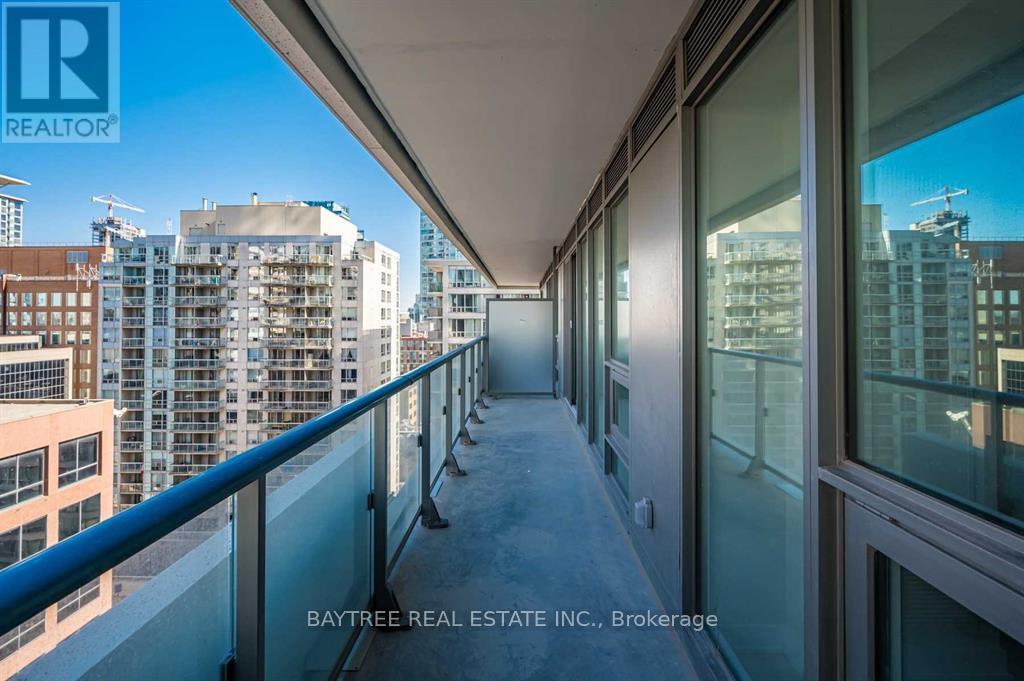 1401 - 2221 Yonge Street, Toronto, Ontario  M4S 0B8 - Photo 17 - C12563336