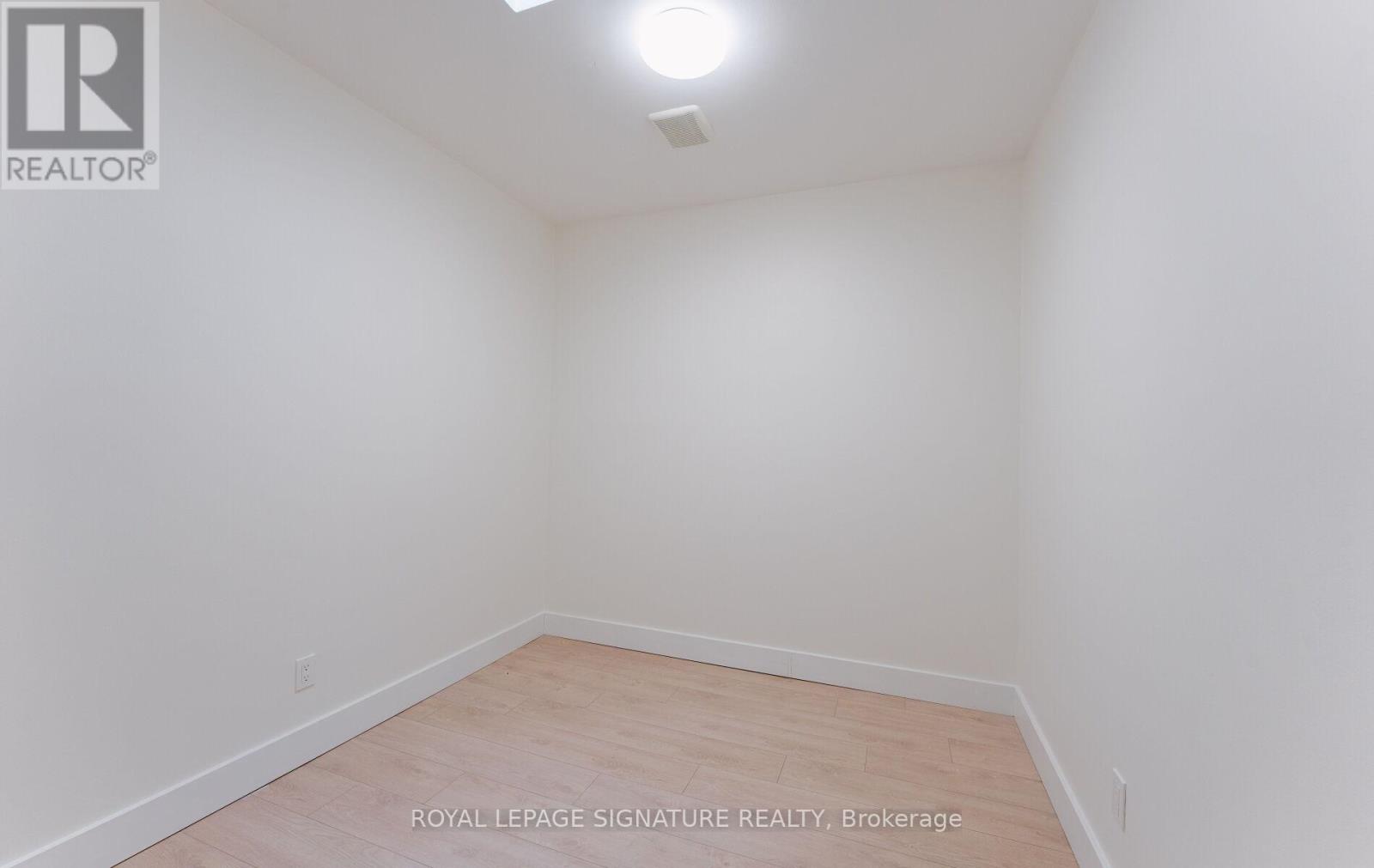 C - 2584 Yonge Street, Toronto, Ontario  M4P 2J3 - Photo 12 - C12563382