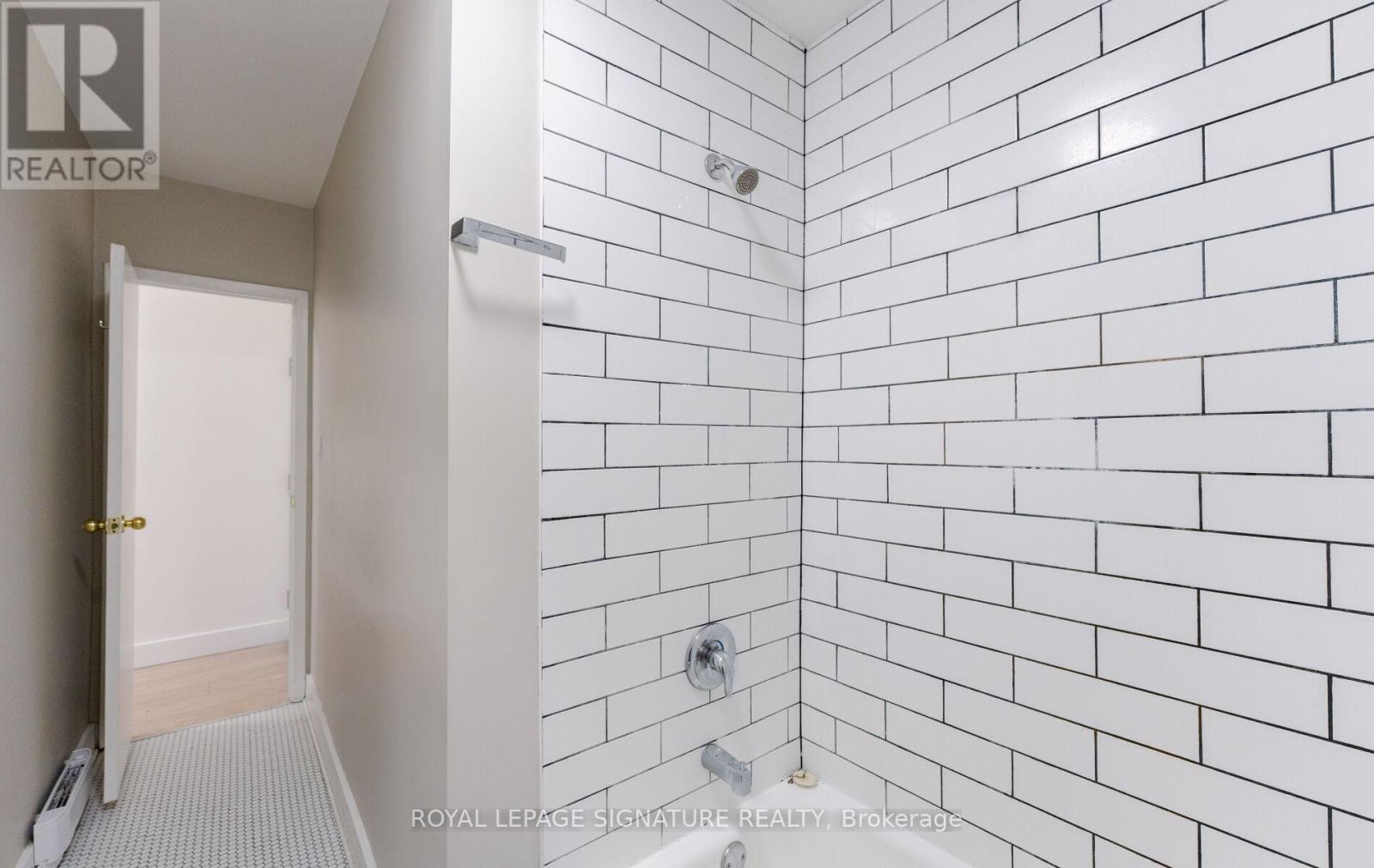 C - 2584 Yonge Street, Toronto, Ontario  M4P 2J3 - Photo 20 - C12563382