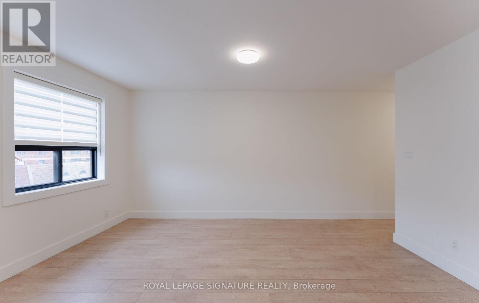 C - 2584 Yonge Street, Toronto, Ontario  M4P 2J3 - Photo 5 - C12563382