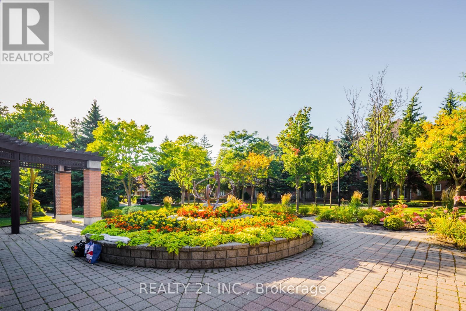 1036 - 75 Weldrick Road E, Richmond Hill, Ontario  L4C 0H9 - Photo 39 - N12494156