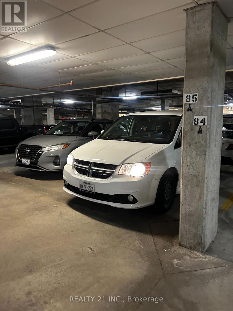 1036 - 75 Weldrick Road E, Richmond Hill, Ontario  L4C 0H9 - Photo 37 - N12494156