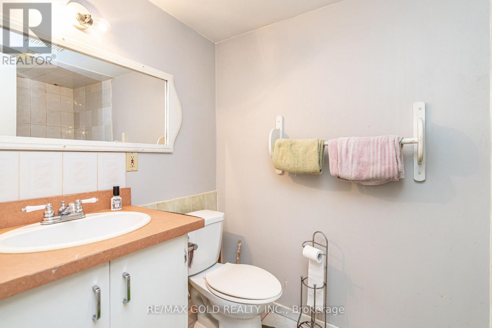 61 Deerfield Crescent, Brampton, Ontario L6T 1K8 - Photo 37 - W12562044