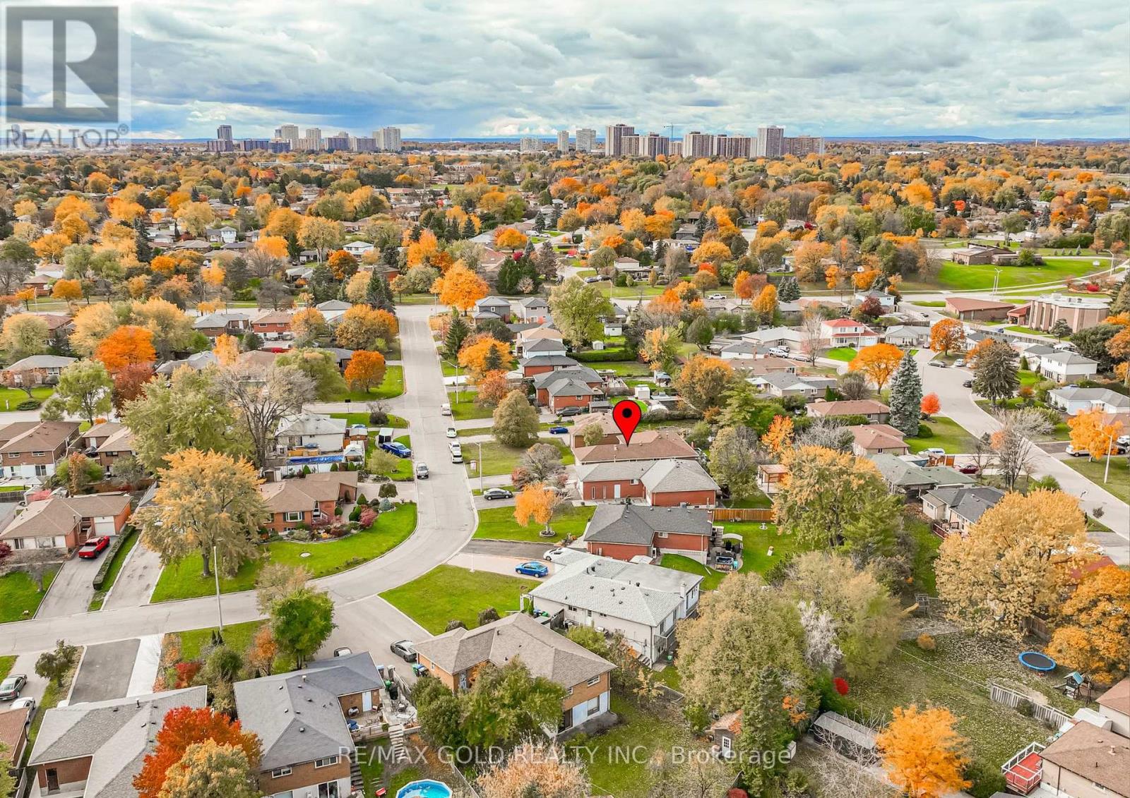 61 Deerfield Crescent, Brampton, Ontario L6T 1K8 - Photo 49 - W12562044