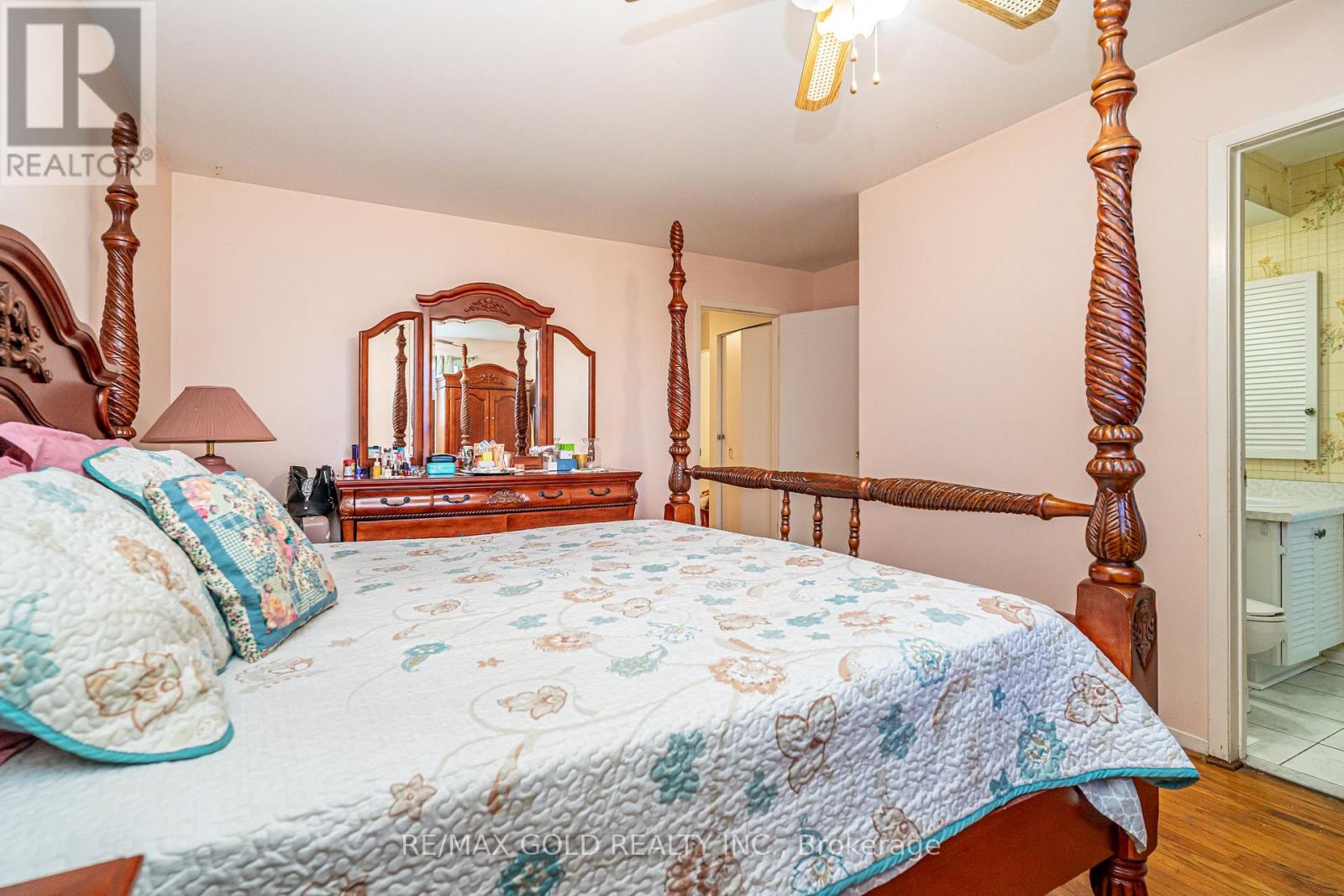 61 Deerfield Crescent, Brampton, Ontario L6T 1K8 - Photo 22 - W12562044