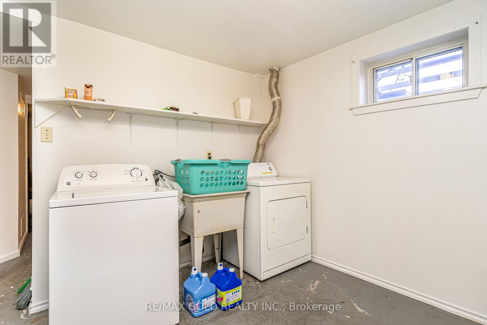 61 Deerfield Crescent, Brampton, Ontario L6T 1K8 - Photo 38 - W12562044