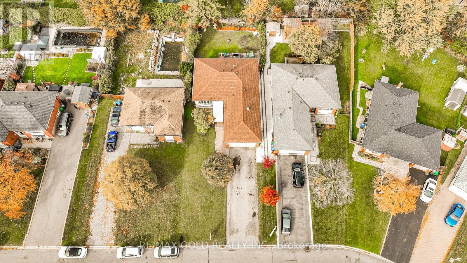 61 Deerfield Crescent, Brampton, Ontario L6T 1K8 - Photo 43 - W12562044