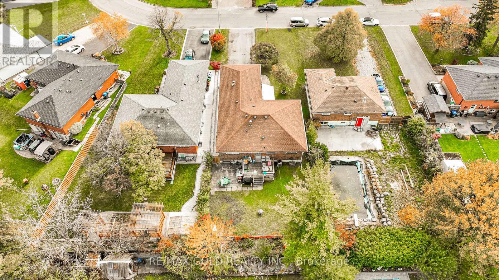 61 Deerfield Crescent, Brampton, Ontario L6T 1K8 - Photo 42 - W12562044