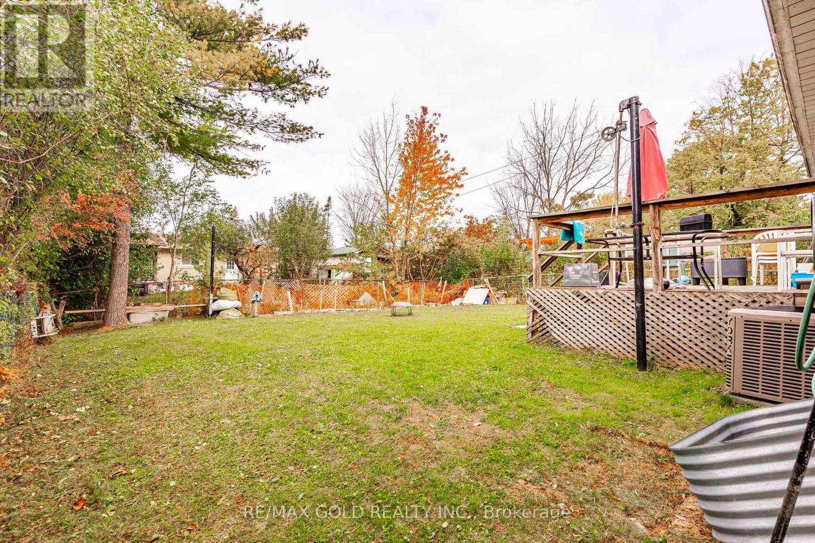 61 Deerfield Crescent, Brampton, Ontario L6T 1K8 - Photo 39 - W12562044