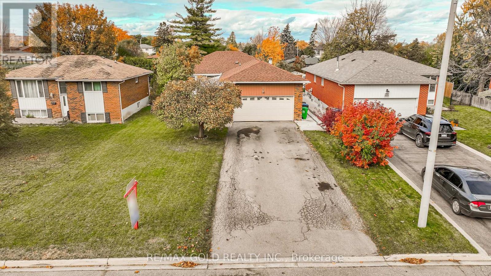 61 Deerfield Crescent, Brampton, Ontario L6T 1K8 - Photo 44 - W12562044