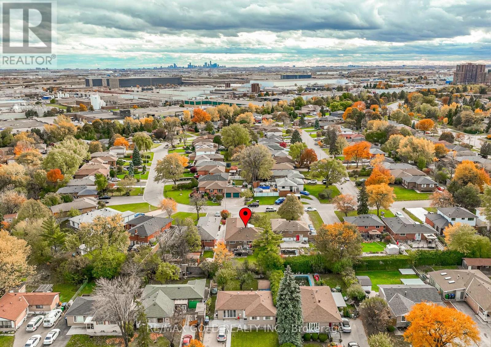 61 Deerfield Crescent, Brampton, Ontario L6T 1K8 - Photo 48 - W12562044