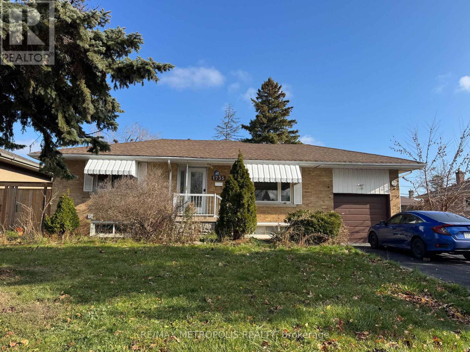 1735 PHARMACY AVENUE, Toronto, Ontario