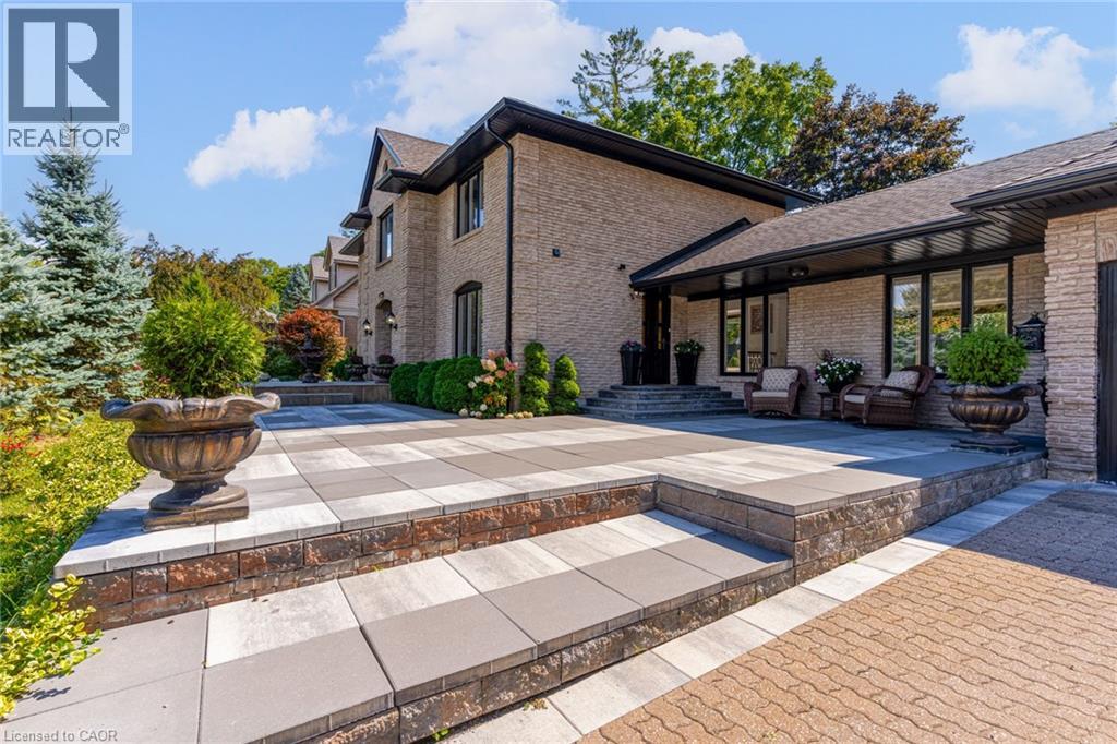 28 Stonegate Drive, Hamilton, Ontario  L9G 3R7 - Photo 5 - 40789544