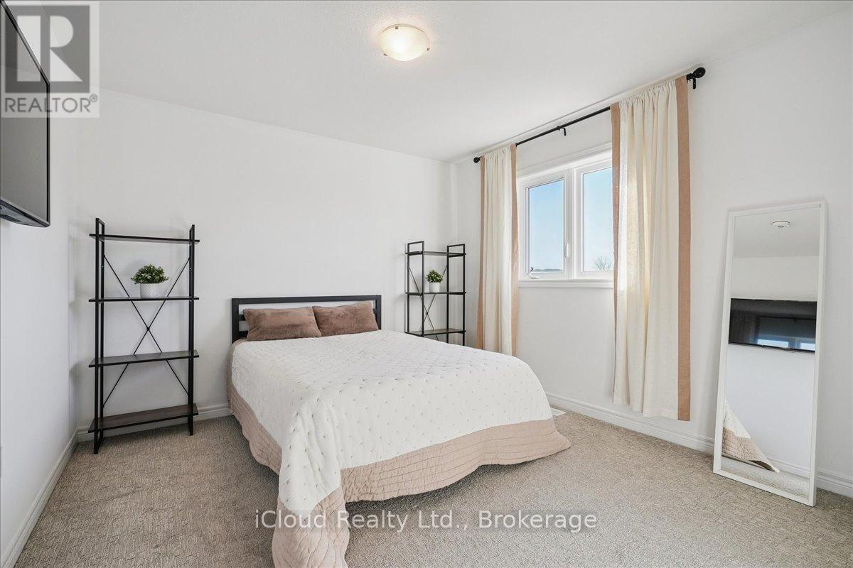 136 Dunrobin Lane, Grimsby, Ontario  L3M 0H4 - Photo 22 - X12508996