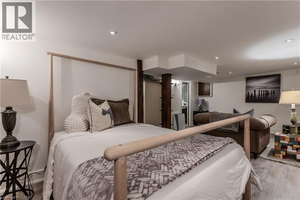 2154 Caroline Street, Burlington, Ontario  L7R 1M1 - Photo 30 - 40789068