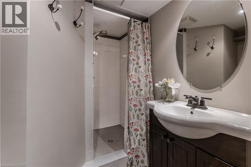 2154 Caroline Street, Burlington, Ontario  L7R 1M1 - Photo 31 - 40789068