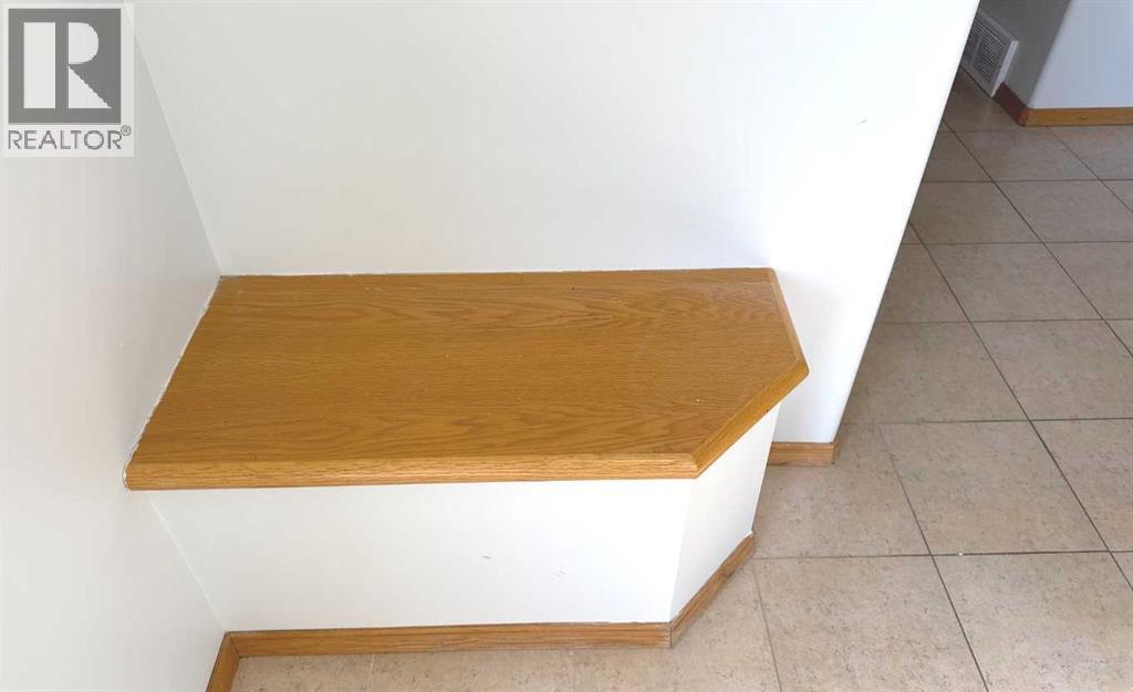 244 Los Alamos Place Ne, Calgary, Alberta  T1Y 7G7 - Photo 11 - A2261540