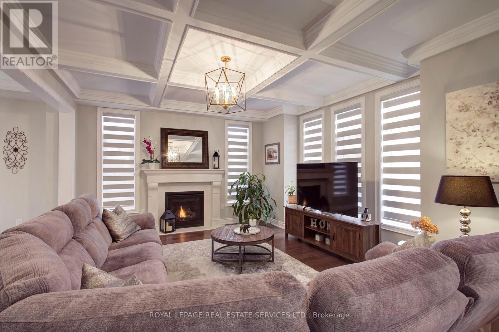 135 Zachary Crescent, Oakville, Ontario  L6H 0W1 - Photo 15 - W12559574