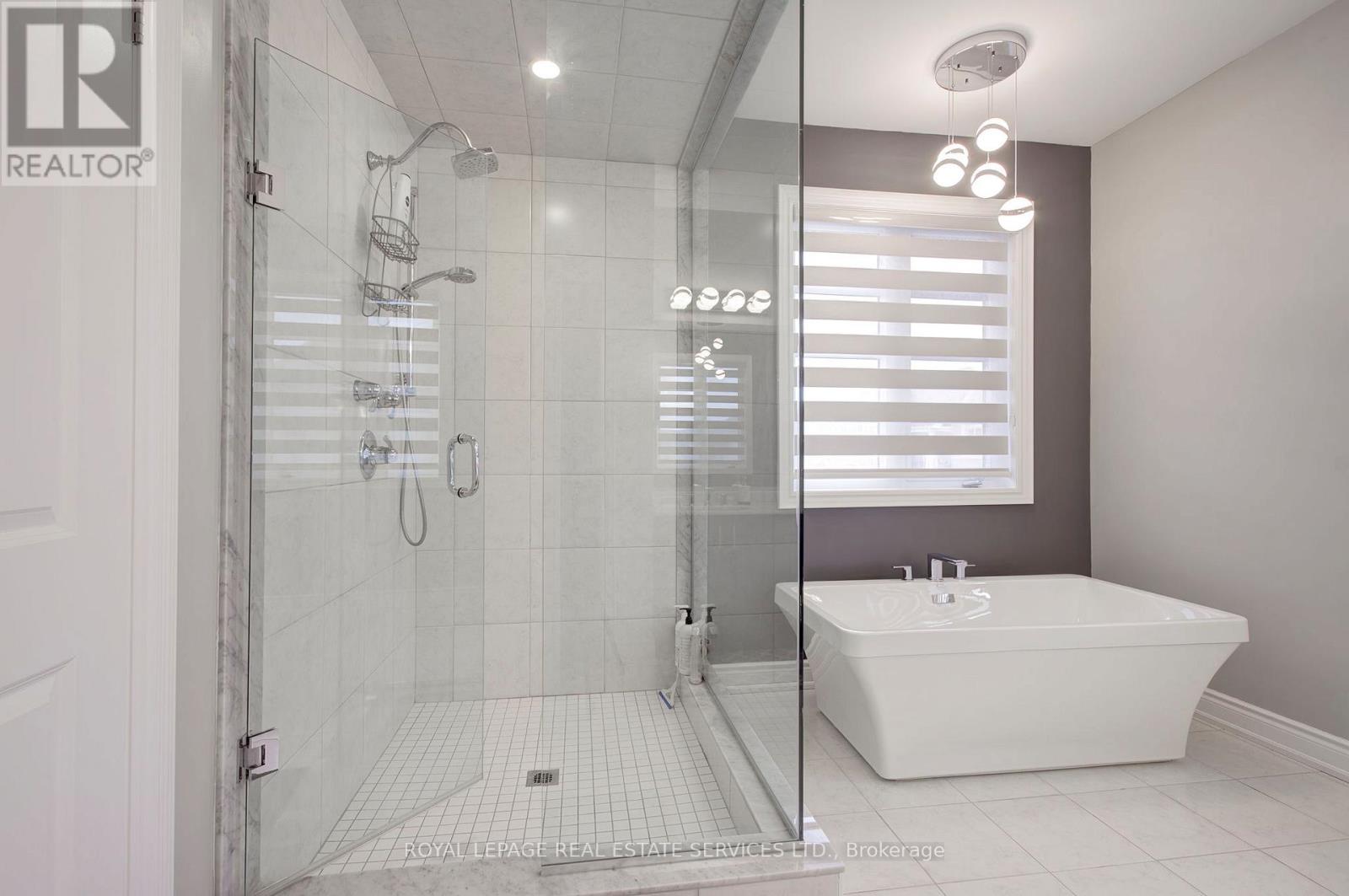 135 Zachary Crescent, Oakville, Ontario  L6H 0W1 - Photo 36 - W12559574