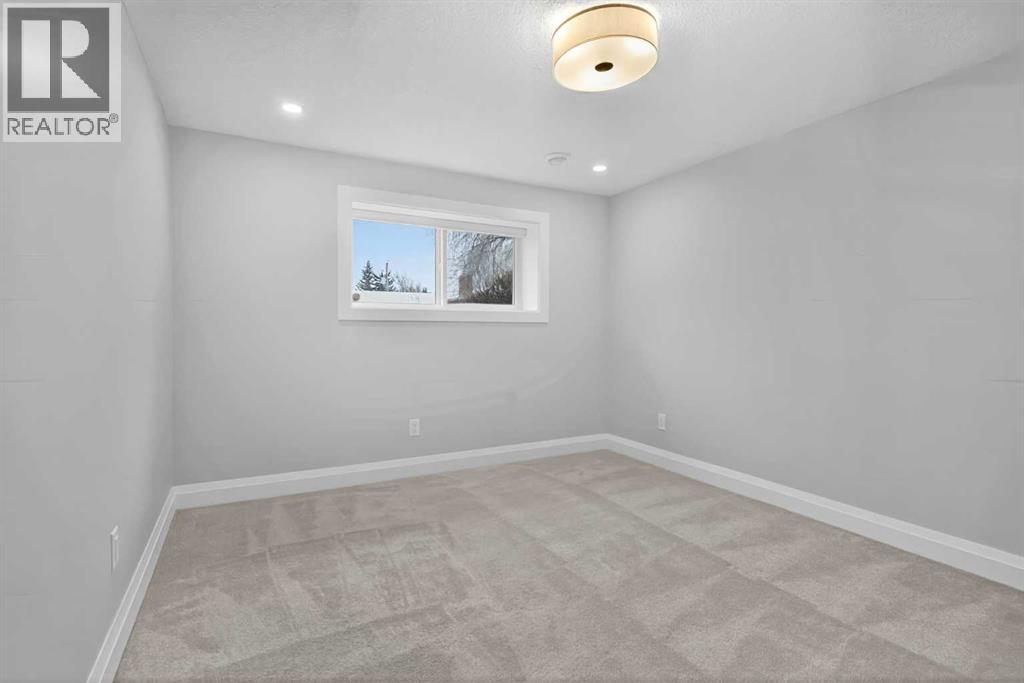 3704 58 Avenue Sw, Calgary, Alberta  T3E 5H6 - Photo 40 - A2270110