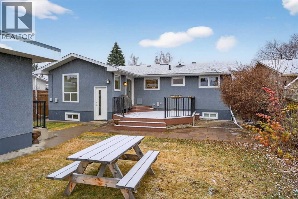 3704 58 Avenue Sw, Calgary, Alberta  T3E 5H6 - Photo 47 - A2270110