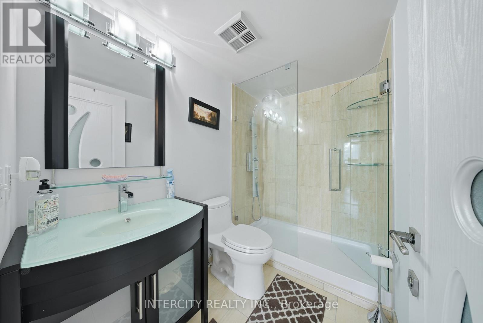 Ph208 - 81 Townsgate Drive, Vaughan, Ontario  L4J 8E6 - Photo 12 - N12563248