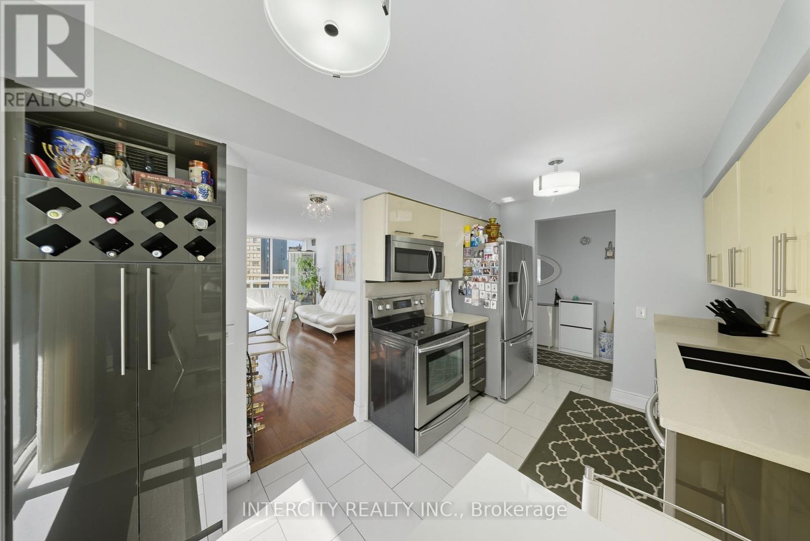 Ph208 - 81 Townsgate Drive, Vaughan, Ontario  L4J 8E6 - Photo 21 - N12563248