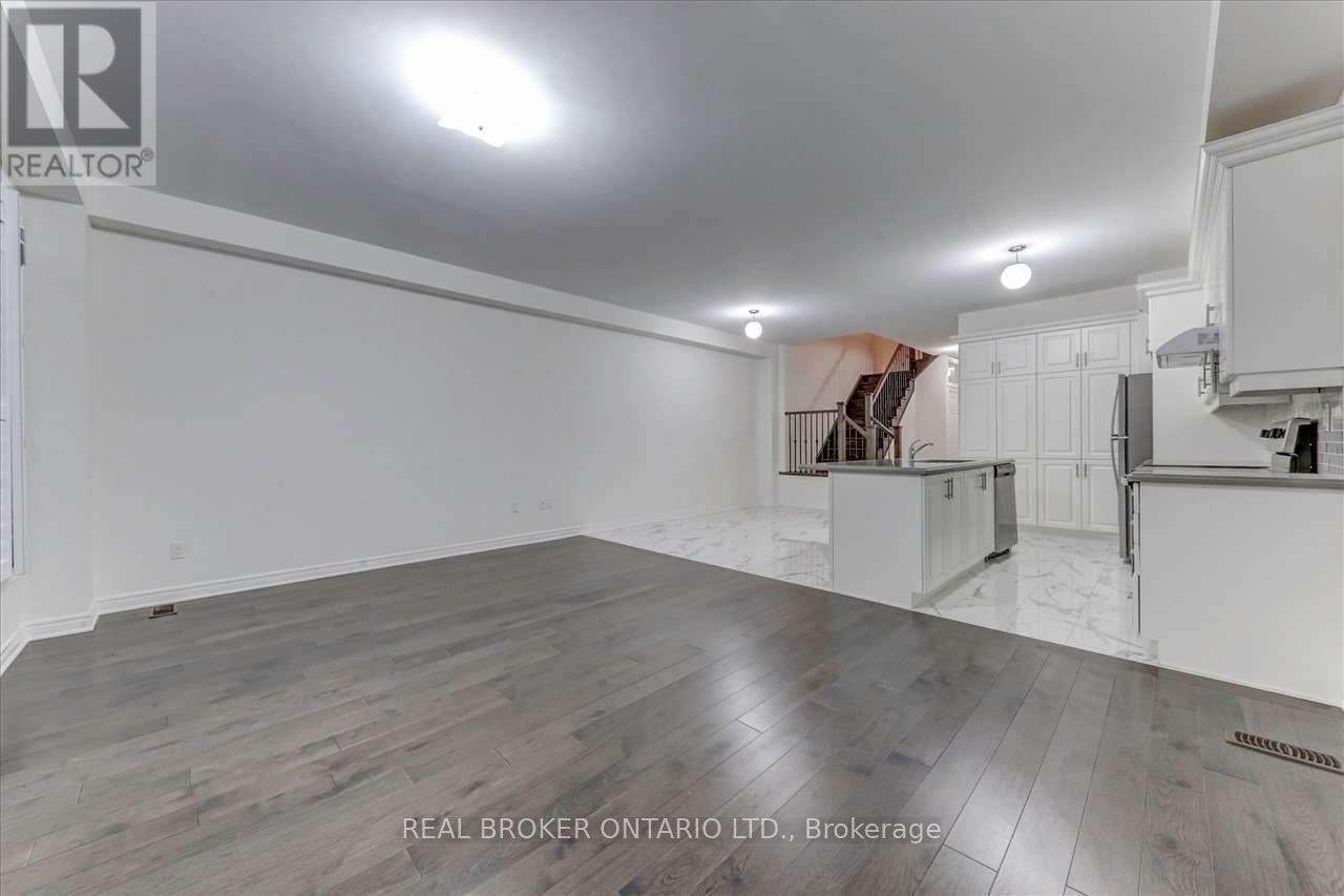 91 Titan Trail, Markham, Ontario  L3S 0E4 - Photo 9 - N12563254