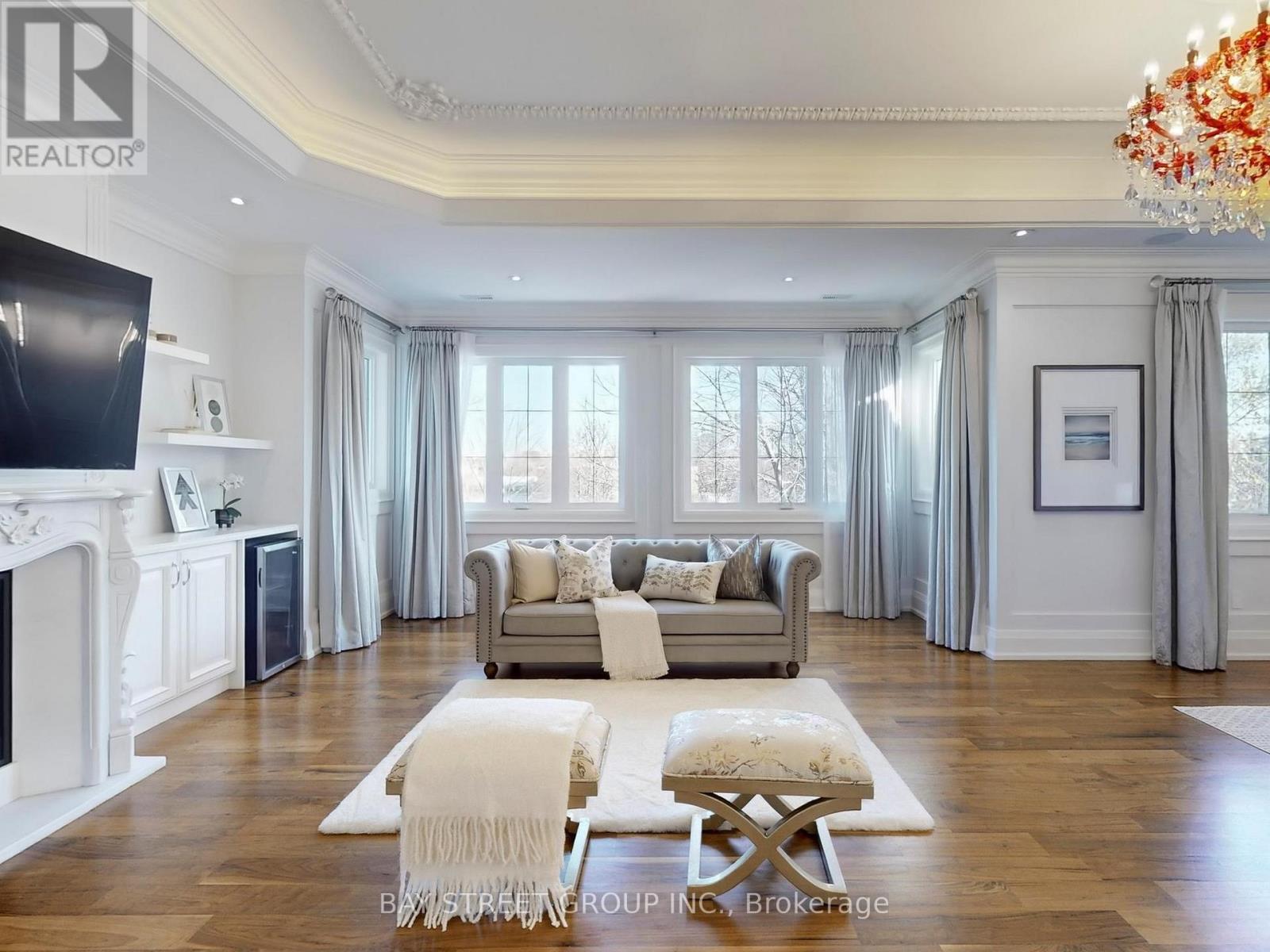 3 Claridge Drive, Richmond Hill, Ontario  L4C 6G8 - Photo 25 - N12563286