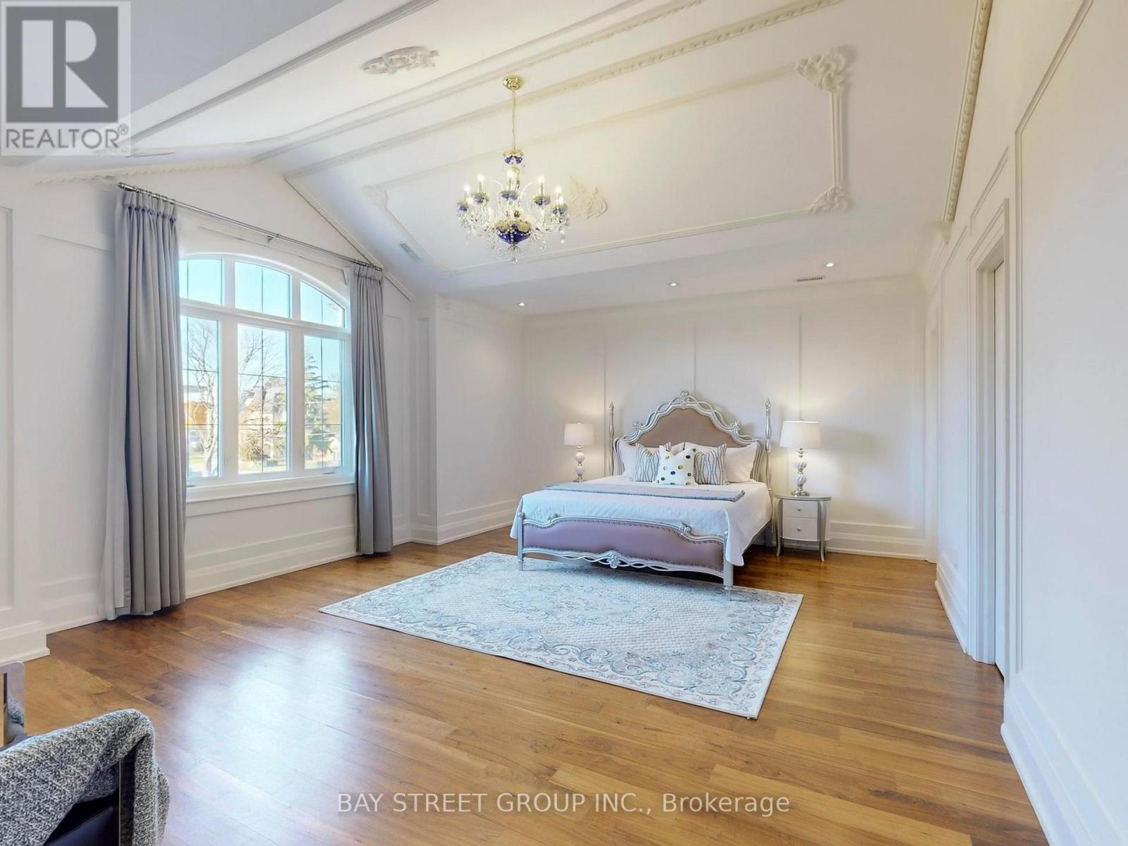 3 Claridge Drive, Richmond Hill, Ontario  L4C 6G8 - Photo 32 - N12563286