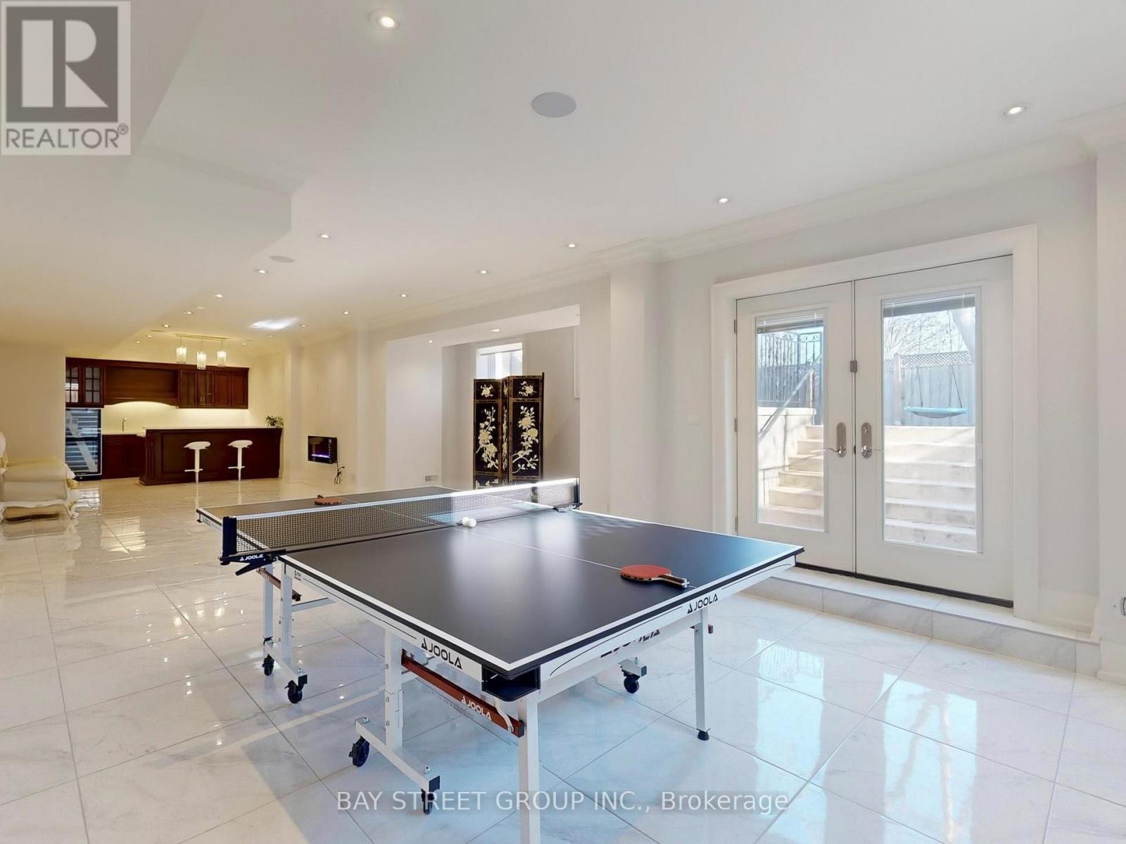 3 Claridge Drive, Richmond Hill, Ontario  L4C 6G8 - Photo 42 - N12563286