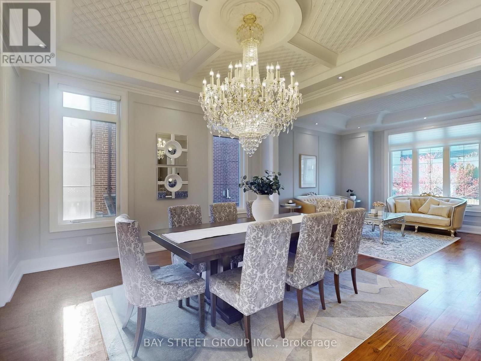 3 Claridge Drive, Richmond Hill, Ontario  L4C 6G8 - Photo 8 - N12563286