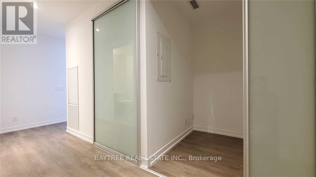 3908 - 950 Portage Parkway, Vaughan, Ontario  L4K 0J7 - Photo 8 - N12563296