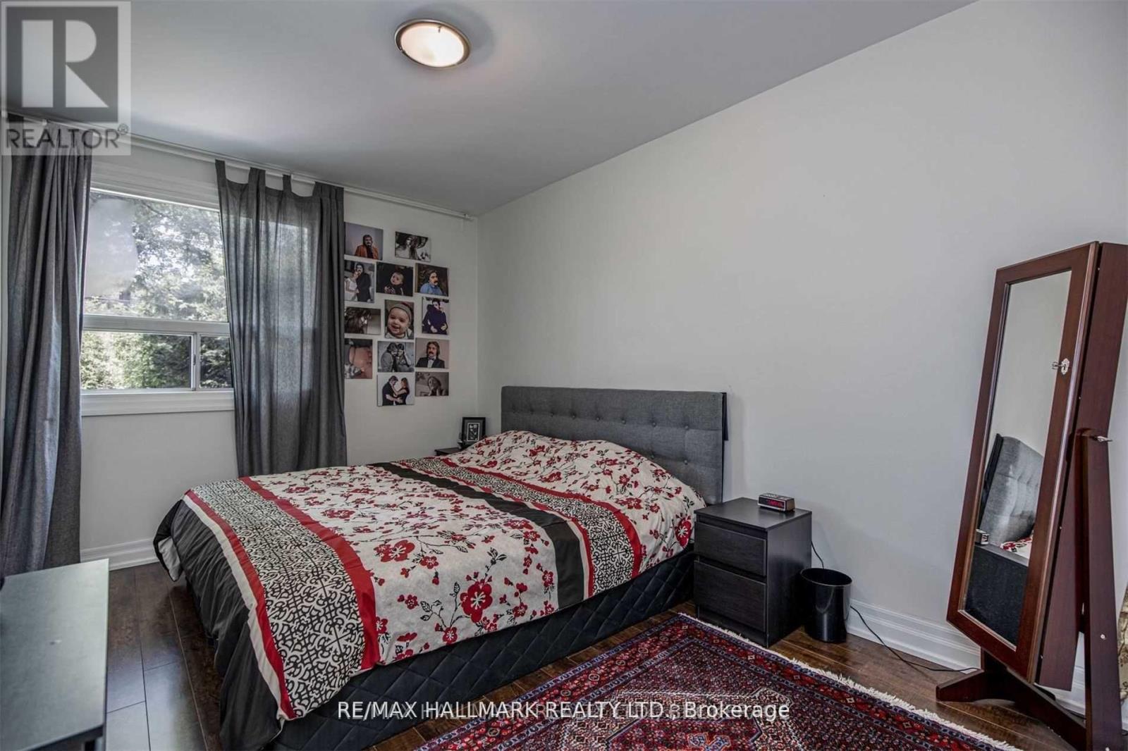 # Main - 283 Taylor Mills Drive N, Richmond Hill, Ontario  L4C 2T8 - Photo 16 - N12563304