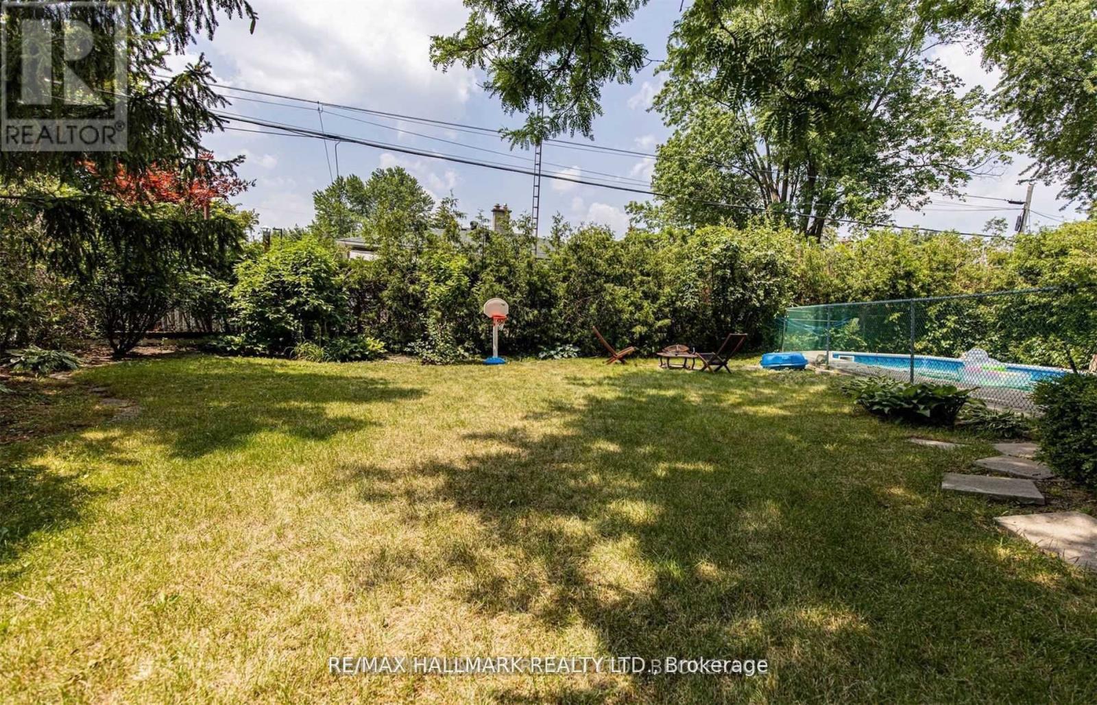# Main - 283 Taylor Mills Drive N, Richmond Hill, Ontario  L4C 2T8 - Photo 21 - N12563304