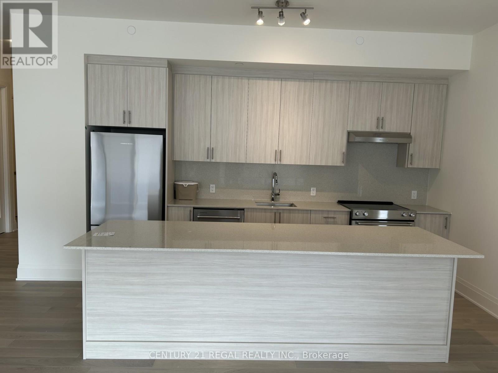 Ph 101 - 8960 Jane Street, Vaughan, Ontario  L4K 0N9 - Photo 10 - N12563340