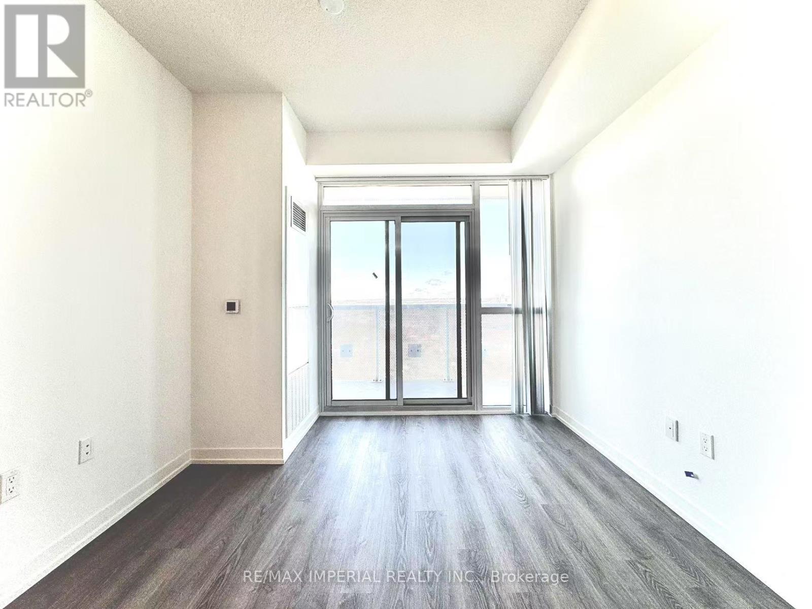 2503 - 8 Interchange Way, Vaughan, Ontario  L4K 0R2 - Photo 4 - N12563364