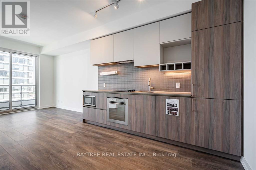 3910 - 950 Portage Parkway, Vaughan, Ontario  L4K 0J7 - Photo 3 - N12563370